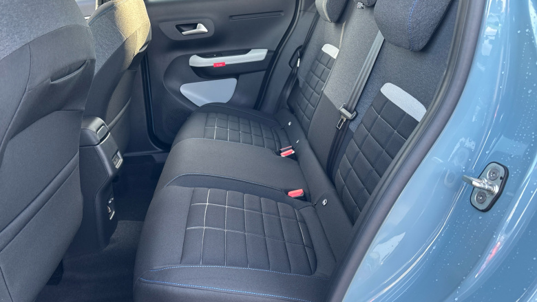 Citroen C3 1.2 Hybrid [110] Plus 5dr e-DCS6 Petrol Hatchback